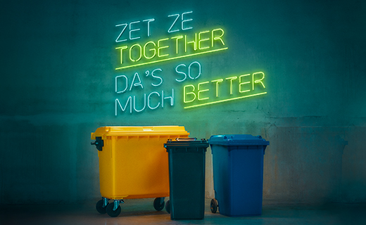comeos_nl's tweet photo. ♻️ Kleine verandering, groot verschil! De 'Never Alone!'-campagne van @OVAMVL herinnert ons aan het belang van correct sorteren op de werkvloer. Zet de restafvalbak never alone, maar samen met andere sorteerbakken. Meer info: https://t.co/twk6PiX552 #NeverAlone #OVAM https://t.co/MyUBxjScJa