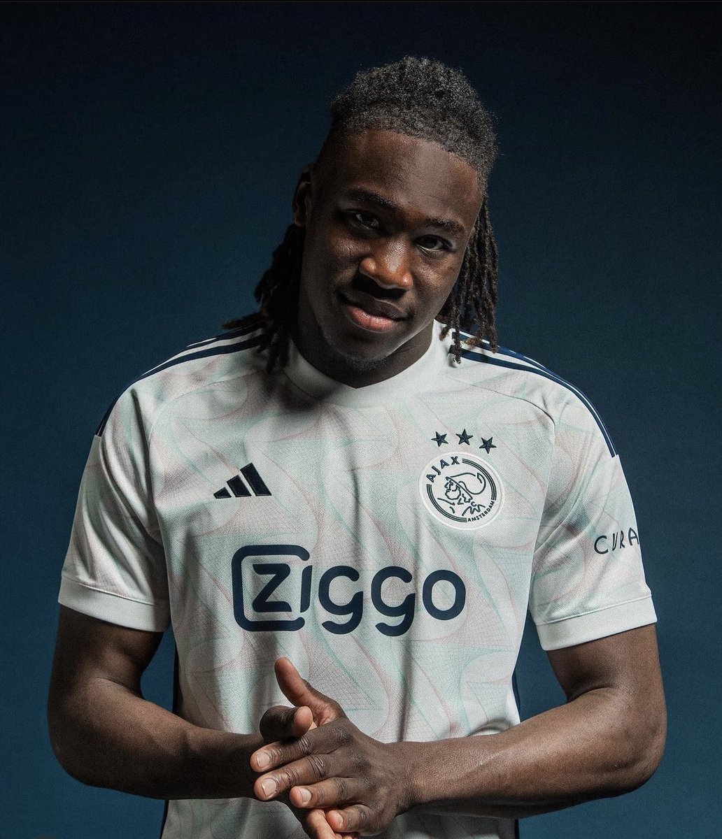 vosfmtz's tweet photo. Ajax wamezindua jezi mpya ya ugenini kuelekea msimu ujao 2023/24.

Unaipa Asilimia Ngapi jezi hii? https://t.co/gZkDMZoLEs