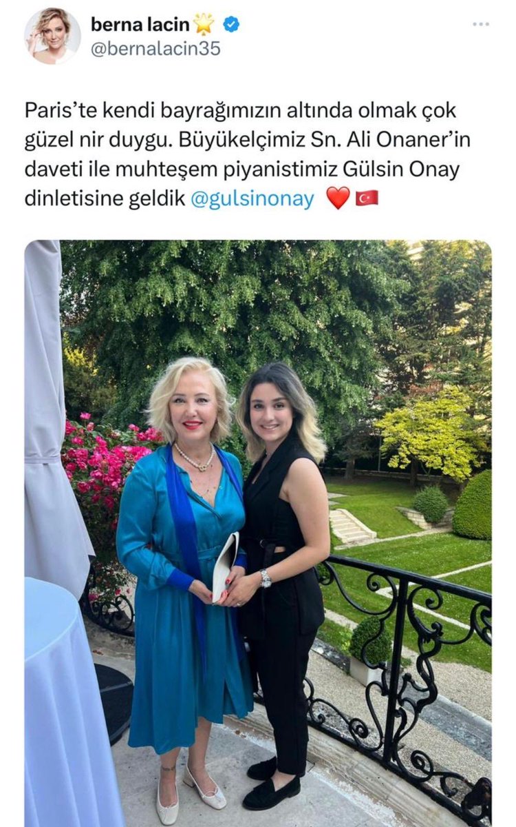 Yakışmadı Sayın Büyükelçi
Ama hiç yakışmadı
Bu şahsın hangi özelliğinden dolayı Büyükelçiliğe davet edildiği izaha muhtaç. Zira şahıs, TC vatandaşlarını defaatle ve istikrarlı bir şekilde aşağılamaktadır.