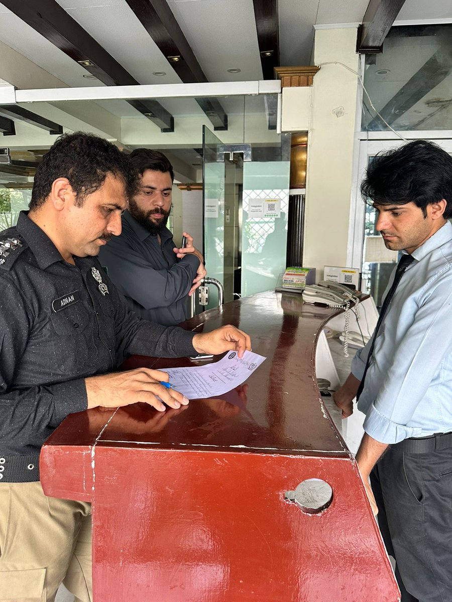 Bilal Azam Khan tweet media