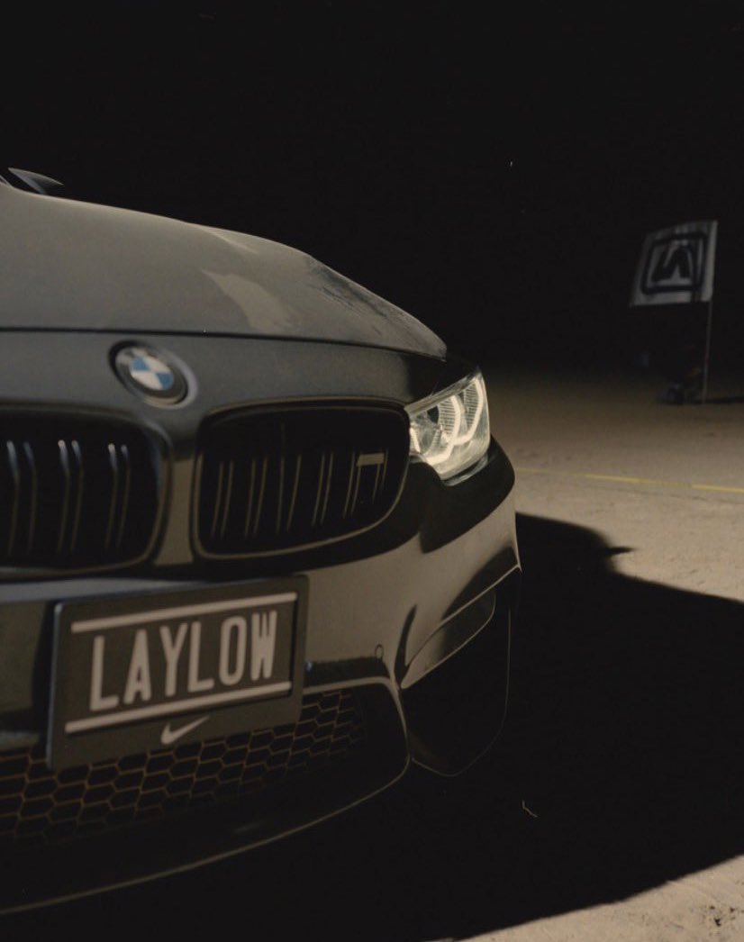 keeted_'s tweet image. Retour en images sur la collaboration LAYLOW x NIKE ! 🫧

Le clip de « STUNTMEN » feat. Alpha Wann &amp;amp; Wit. a été écrit, imaginé par Laylow et une vingtaine de créatifs de chez Nike.