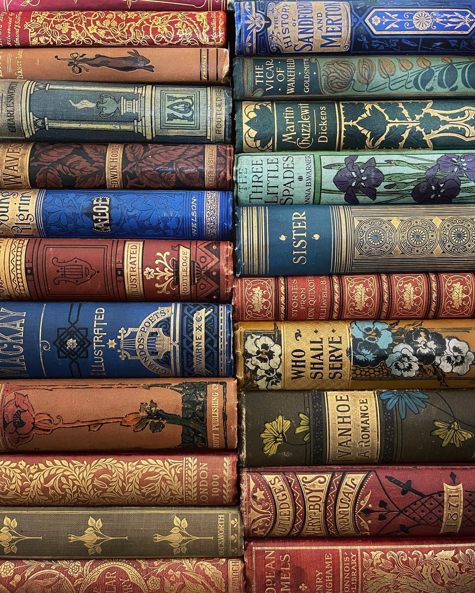 ig: thevintagebookwormuk