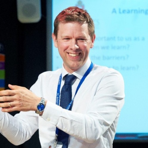 Ackworth_School's tweet photo. 🕊️Ackworth School announces Martyn Beer as New Head, effective April 2024. Read more > https://t.co/19mm9NXopV
#UKBoardingSchool #QuakerEducation #Yorkshire https://t.co/Azs8L2lYt4