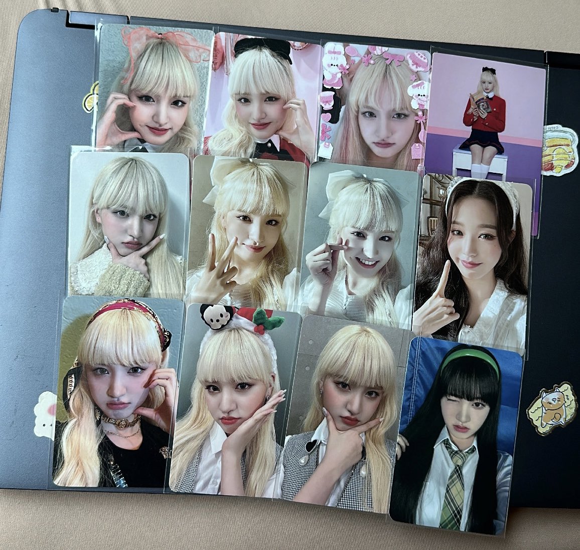 teulizeu's tweet photo. Hii guyss, so i want to sell ALL of the remaining lizzzeuuu pocas i have.  

Hehehe kindly just fill out this form buat offer yaaaa! 

https://t.co/KuffRdU6t5

Linknya ditutup tanggal 1 MAY 2023🫶🏻

I’ll knock your DM kalo offernya pas di akuu, THANKYOUUU, miss u all:3 https://t.co/L6pQfXdWqB