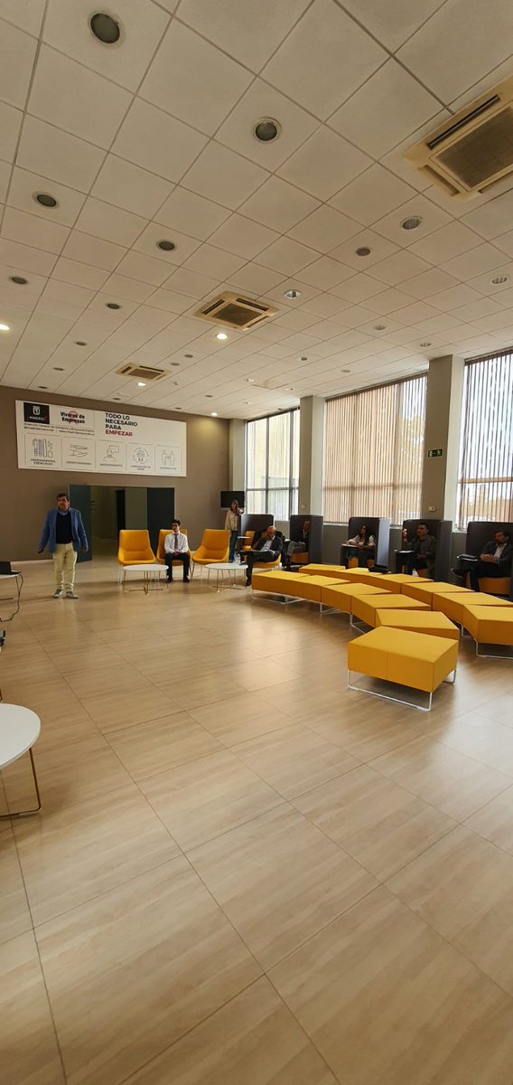 ajemadrid's tweet photo. El pasado miércoles 24, AJE Madrid tuvo el honor de estar en el Vivero de Empresas de Vicálvaro que forma parte de Madrid Emprende.

El evento comenzó con una presentación realizada por Vivero de Empresas de Vicálvaro, en dónde hablaron sobre las ventajas de aliarte con ellos. https://t.co/S4En9h6SR2
