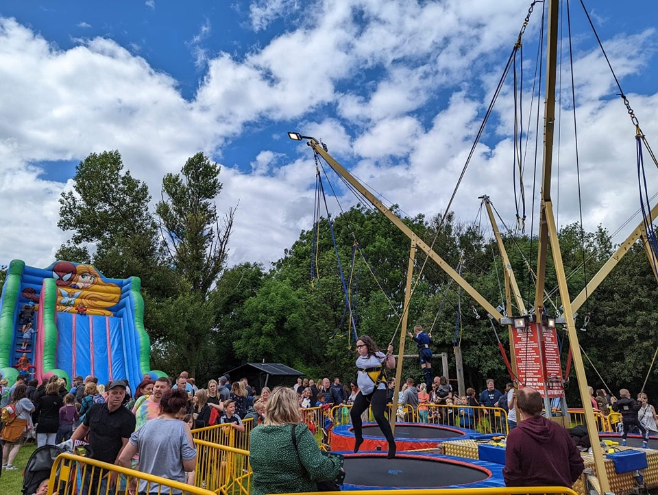 New Mills Carnival tweet media