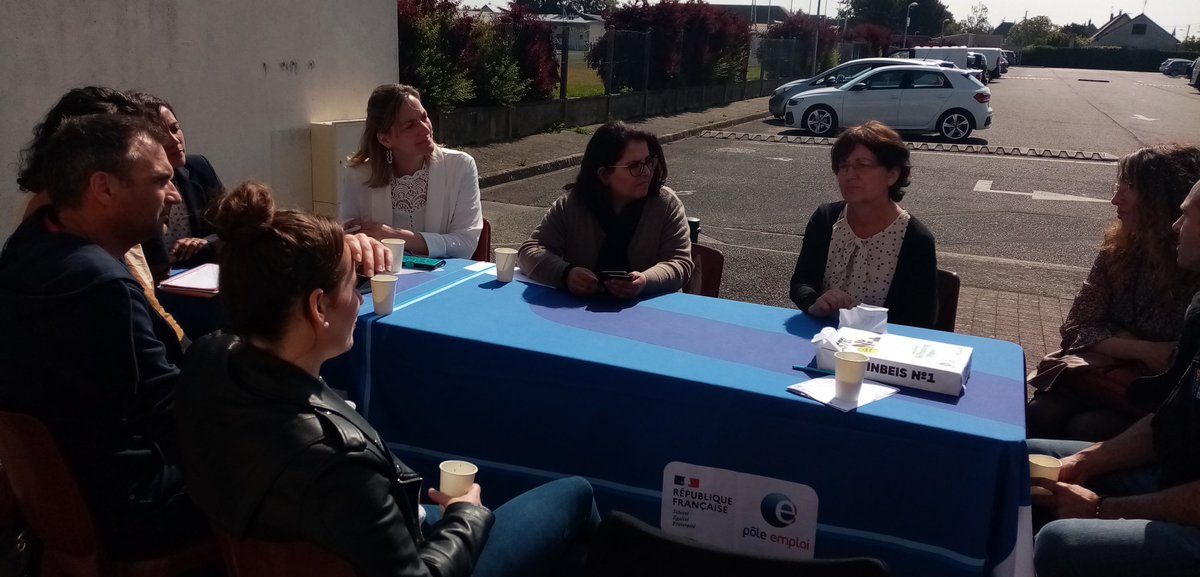 vlnchartres's tweet photo. @avecpoleemploi, une matinée 🌞🌞🌞 qui favorisent la rencontre des #Siae du bassin #chartrain avec les entreprises. 🎯 créer plus de lien pour favoriser l'#emploi des salariés de l'#insertion. Pari réussi 👏 @poleemploi_RCVL @G_Chalmet @F_Gaussens https://t.co/OIVT43VIZB