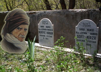 1 .“Bir gün Seyyid Hüseyin Arvasî, müridelerinden olan küçük Saidin annesi Nuriye hanımdan sual etmiş: “Senin bütün çocuklarının bu kadar zeki olmalarında, senin onları terbiye sistemindeki metodun nedir?”