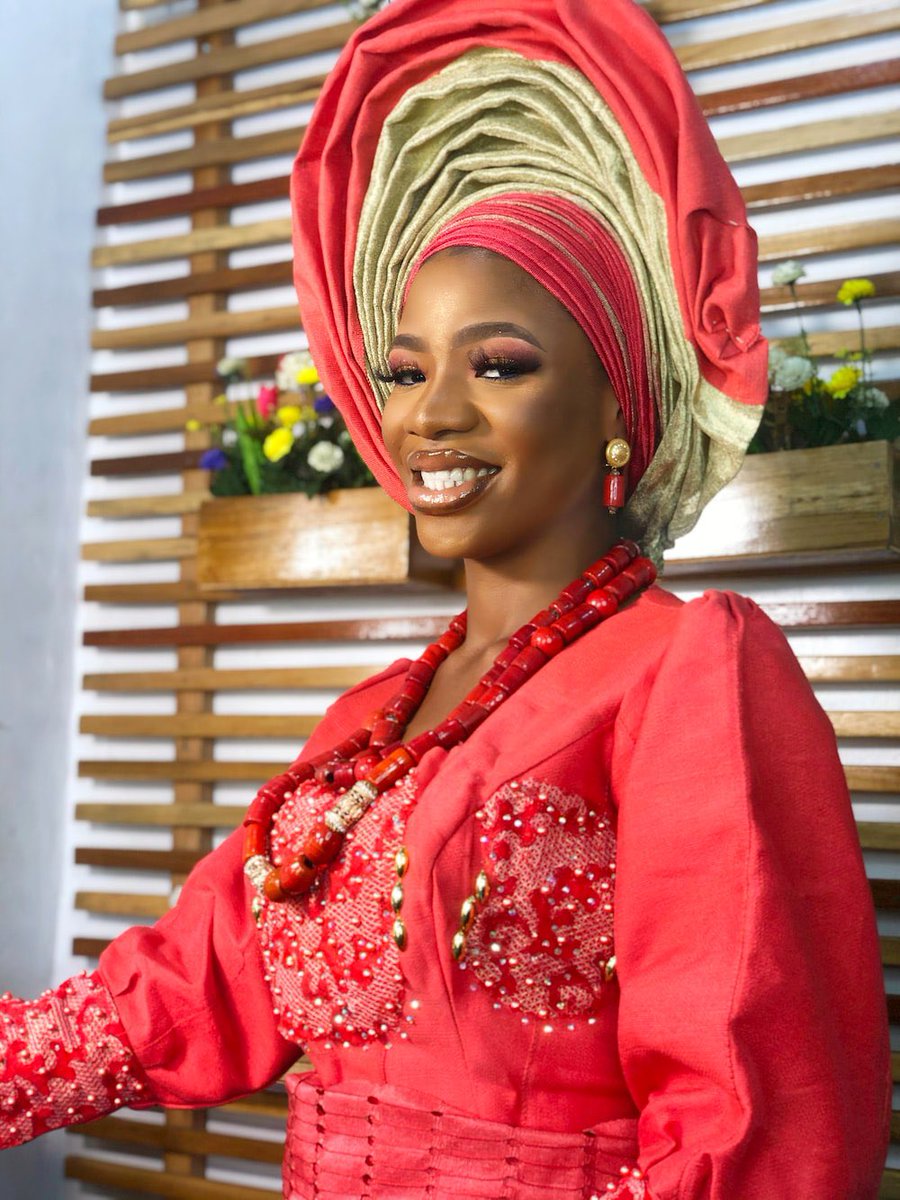 SativeSlut's tweet photo. @Daniellothel @jumpy_3 @Afolabing @lifeastiara_ @Gidi_Traffic Never said they weren’t stupid. You Nigerian men always so quick to try to out down a black woman. You aren’t as smart as you think you are. Which is Yoruba and which is Fulani? Exact now go sit down somewhere. https://t.co/ZLsoWq1NaJ
