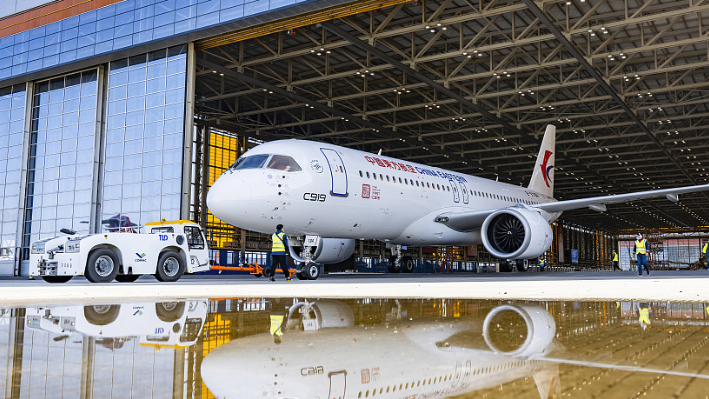 AmbJiaGuide's tweet photo. 🇨🇳’s #C919: maiden commercial flight will span busiest domestic route on Sunday.🛫👨‍✈️

China Eastern Airlines, the initial customer for China's first domestically-built large passenger aircraft C919, will launch the plane's first commercial flight on May 28, #Shanghai -#Beijing. https://t.co/mA5n0T3ypU