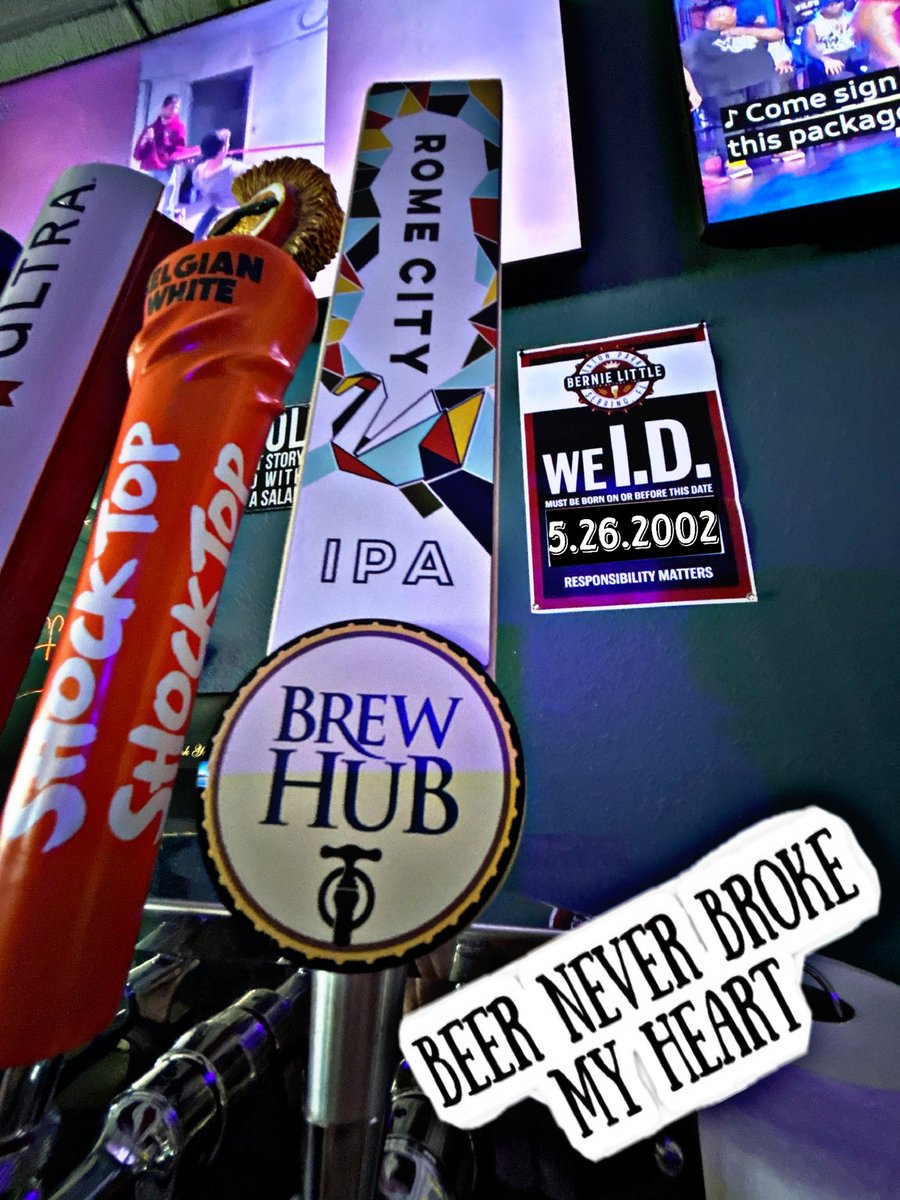 VapesCj's tweet photo. TGIF 🍺 
Rome City IPA B.O.G.O Free All Weekend ‼️
#TGIF #fridayvibes #Romecity #beerme #beerneverbrokemyheart #onestopshop #weekendvibes #vibewithme https://t.co/XNouNooa6R