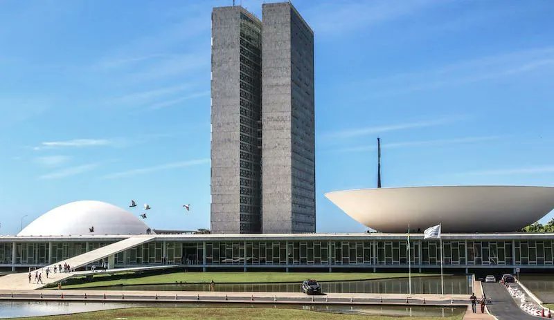 conexaoplaneta's tweet photo. “Esquartejamento do #meioambiente é tiro no pé” declaram quase 800 entidades em #manifesto contra a boiada da #MP1154 ✊✊✊ Texto que enfraquece ministérios vai ser votado no Senado e na Câmara; ONGs convocam parlamentares a reverterem retrocessos: https://t.co/S2CPZJqpi3 https://t.co/OZyQG4OU36