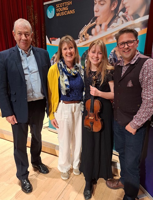 Congratulations to S6 Prestwick Academy pupil, Naomi Priestnall and Belmont Academy Brass Group who represented South Ayrshire at the recent final of Scottish Young Musicians!  🎻🎺🎵

Read more at ➡️ south-ayrshire.gov.uk/article/59774/…