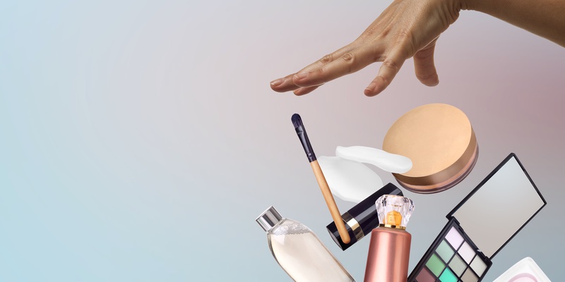 #Beautyproduct #waste is a huge problem – so why is no one talking about it? We delve into the issue buff.ly/3WxLrWl
