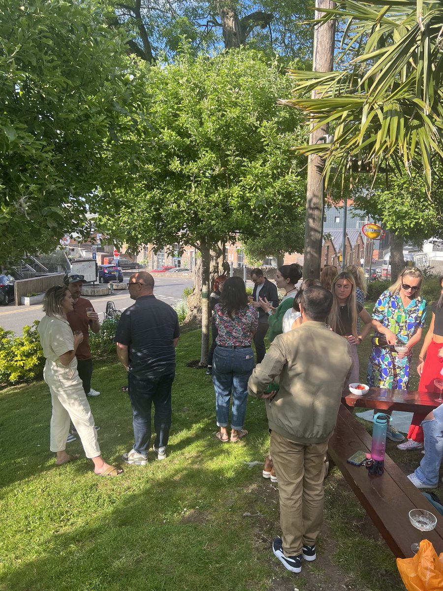 ✨Last night, our #CreativeMeetUp brought together a diverse range of creative businesses based in @paintworks_ to exchange ideas and foster connections with like-minded creatives over a glass of prosecco in the sun! Keep your eyes peeled for the next #CreativeMeetUp 👀