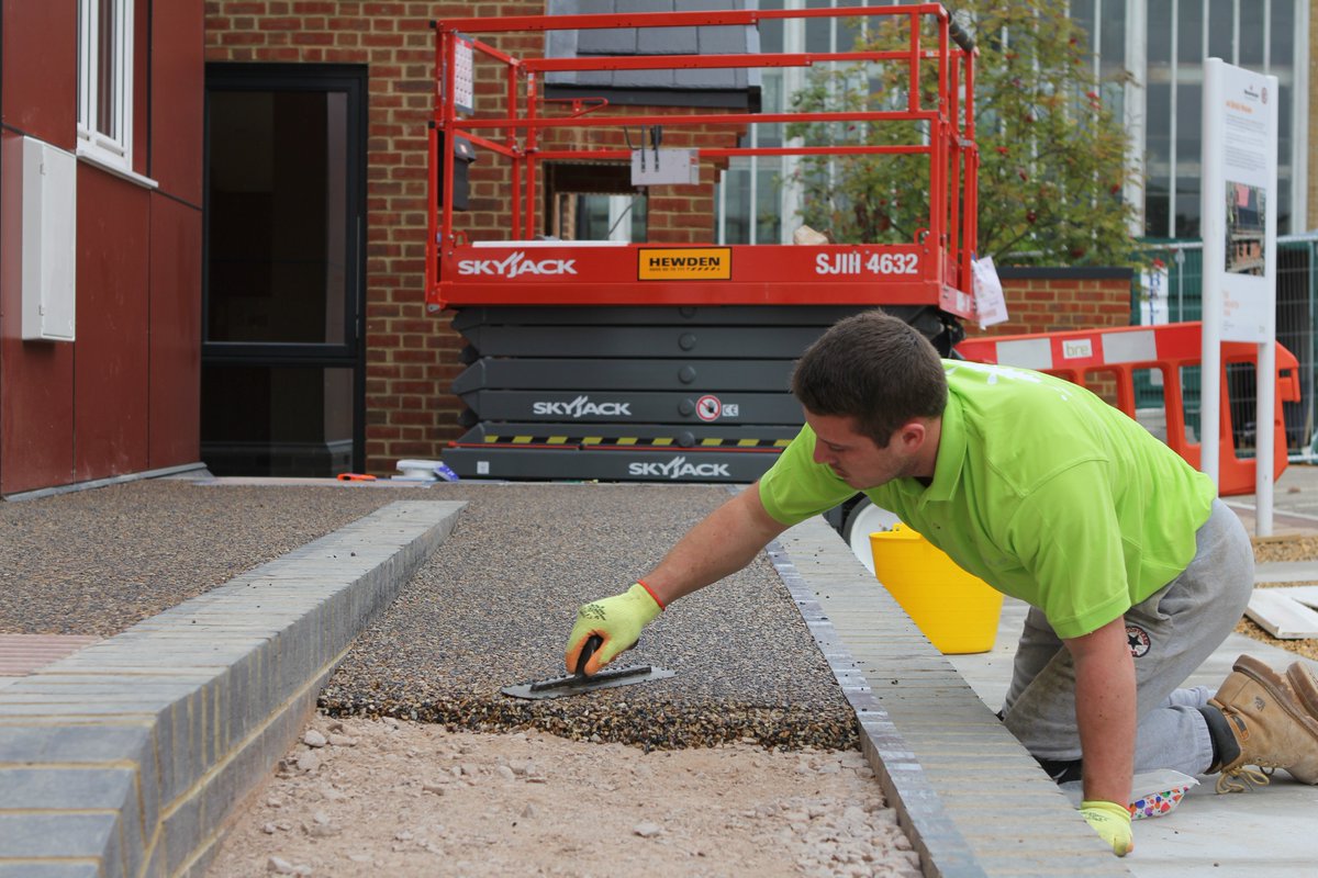Have you thought about #resinbound surfacing? It's perfect for:
◾Roadways
◾Footpaths
◾Large open spaces
◾Hard landscaping
◾Woodland walks
◾Car parks
◾Access ramps
◾Stairwells
◾Pool surrounds
◾Gardens
◾Driveways

Get in touch to find out more!

limegate.co.uk/resin-bound-su…