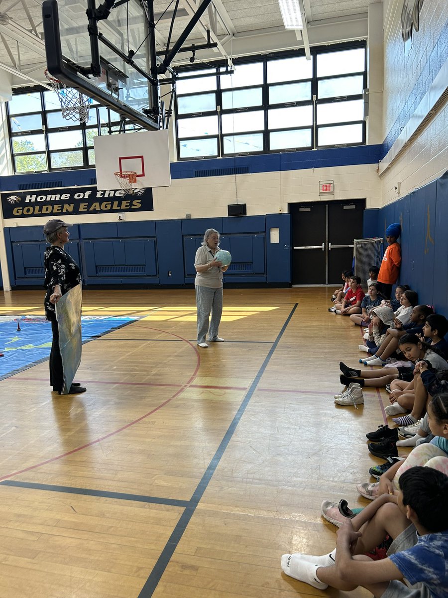 MrsBradyCCS's tweet photo. We enjoyed the Giant Map visit! We continued learning about map skills, butterflies and Long Island. 🗺️🌏#wearebethpage https://t.co/Mq8gzDDUMn