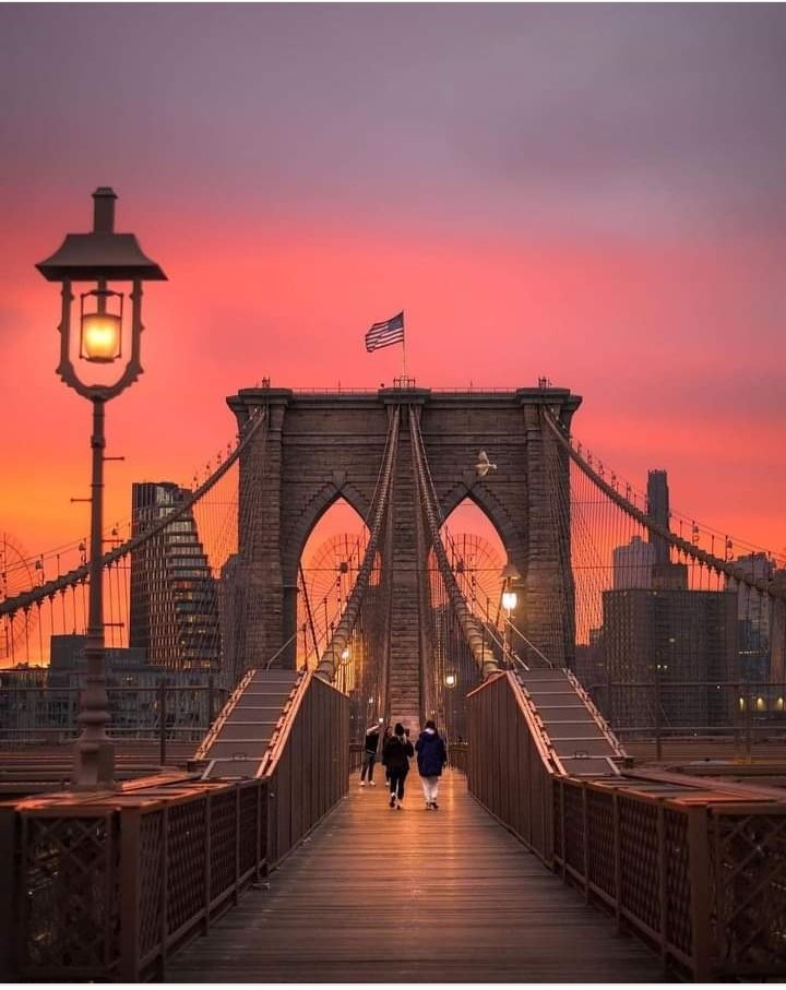 Amanecer en Brooklyn Bridge
#NuevaYork
#USA 🇺🇸
📸 brittanyeliza [ IG ]