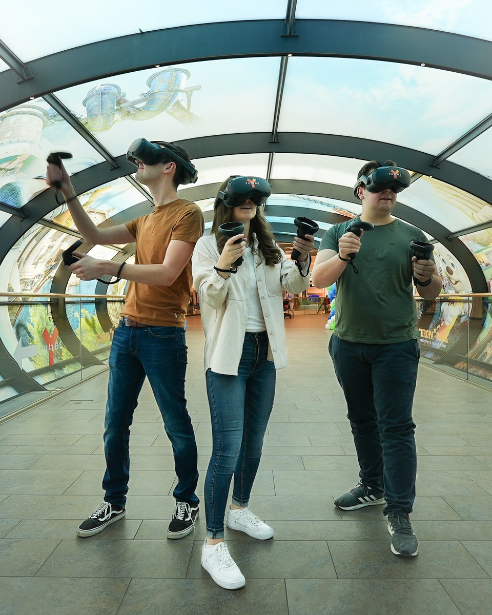 Experience unforgettable #virtual adventures at #YULLBE GO in #Mannheim that will take you to exciting places and fantastic worlds. From dizzying heights to #thrilling missions, there are no limits to your imagination! ⚡️See you at Quartier Q 6 Q 7 !