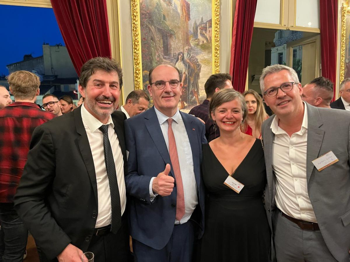 Joyeux anniversaire à @FaceVar pour ses 20 ans 🎂 Félicitations à nos élus <a href="/nathaliealexa19/">Nathalie ALEXANDRE</a> &amp; <a href="/CavalloOlivier/">CAVALLO Olivier</a> de présider avec autant de dynamisme la #RSE 👌.
Un anniversaire en présence de <a href="/JeanCASTEX/">Jean Castex</a> président Face France et notre directeur commercial Didier Matras