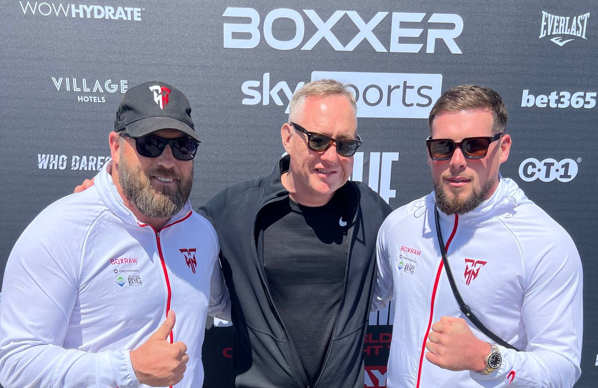 scottbarsport's tweet photo. Weigh in locations don’t get much better than this in beautiful Bournemouth, all set to watch @ChrisBillam do the business.
And great to see @ScottWelchBoxer &amp; son Tommy ready for another stoppage win tomorrow night https://t.co/KBtyjFR0G0