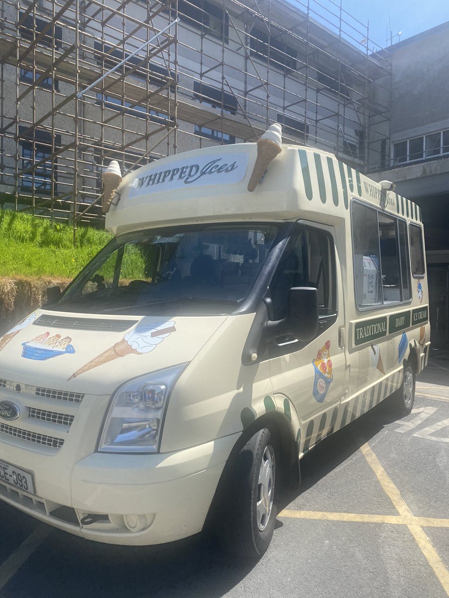 Wexford General Hospital (@wexgenhosp) on Twitter photo What a lovely treat from <a href="/LindaOL2/">Linda O'Leary</a> to all her colleagues ! Definitely made Friday a little bit better !! @IEHospitalGroup What a lovely treat from <a href="/LindaOL2/">Linda O'Leary</a> to all her colleagues ! Definitely made Friday a little bit better !! @IEHospitalGroup
