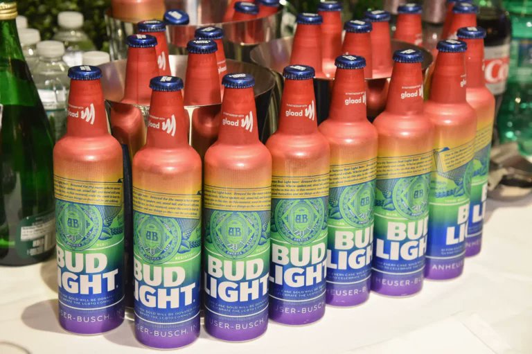 #BoycottBudLight  is doubling down and sponsoring Pride parades across the nation.
The news of the sponsorships comes as Anheuser-Busch InBev’s market value has collapsed by a massive $15.7 billion since Bud Light’s partnership with transgender activist and influencer Dylan…