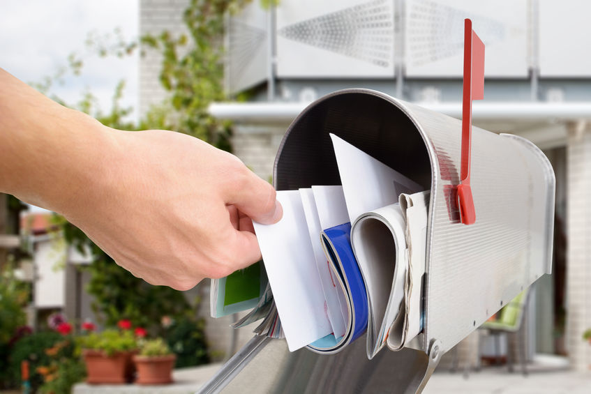 O48Realty's tweet photo. Have a neighbor pick up your mail if you’re out of town. An overflowing mailbox is a welcome sight for would-be thieves! https://t.co/0ppOL2GioF