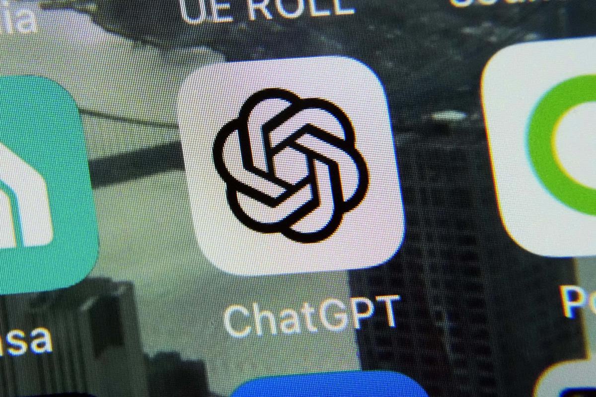 Techinfoeditor's tweet image. #OpenAI ChatGPT App for iPhone now available in 46 countries. 

The company says that more countries will be added “soon.” However, no words on Android App availability yet.

#ChatGPT #ChatGPTApp #iPhone 
#exposed
