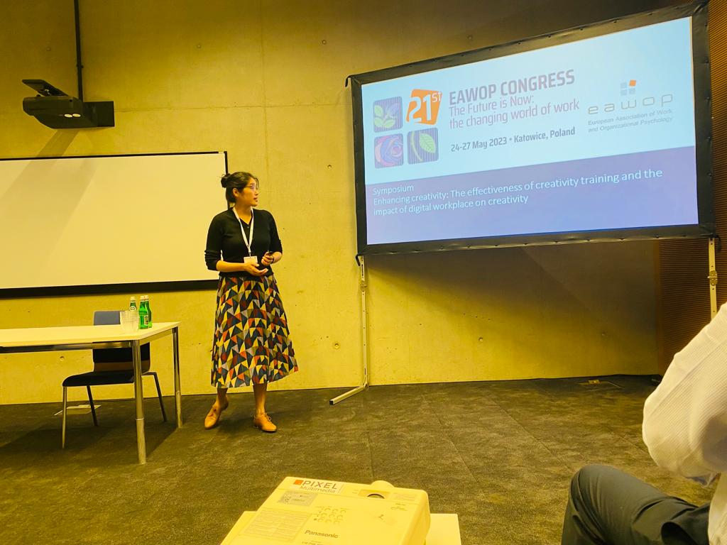 Dermot Breslin (@learn2evolve) on Twitter photo Ut Na Sio kicks off the #EAWOP2023 symposium on Enhancing Creativity with a meta analysis of creativity training effectiveness <a href="/IWP_Sheffield/">IWP</a> Ut Na Sio kicks off the #EAWOP2023 symposium on Enhancing Creativity with a meta analysis of creativity training effectiveness <a href="/IWP_Sheffield/">IWP</a>