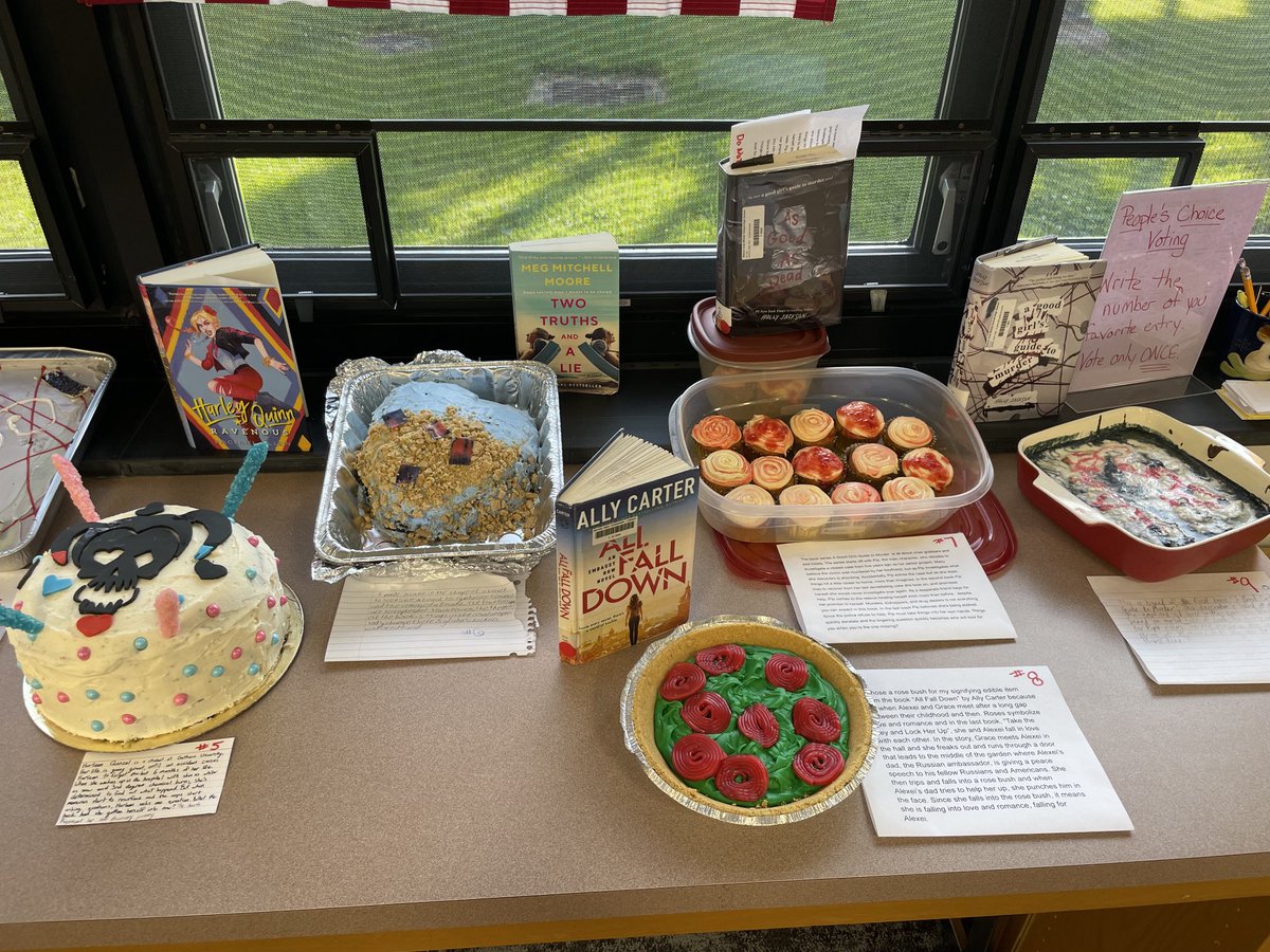 Mrs. Bechdel tweet media