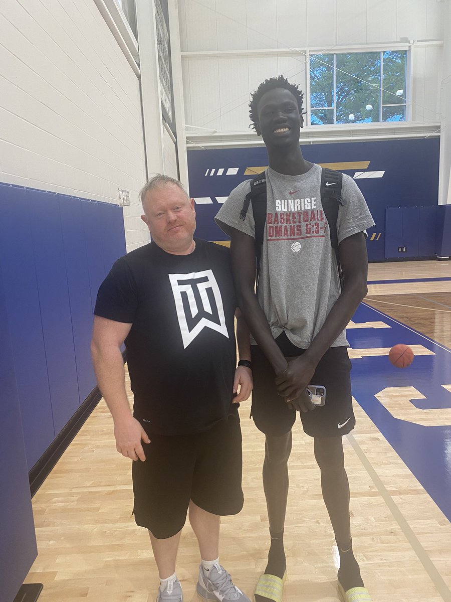 Great seeing my guy @JohnBol_7 last night! Watched him make 300 midrange jumpers. 10-12 in row several times. EYBL Play: Bol is shooting over 70% FG, 2nd in the league in blocks and one of the top rebounders in the league @CoachWilson5 has done great job with his development!