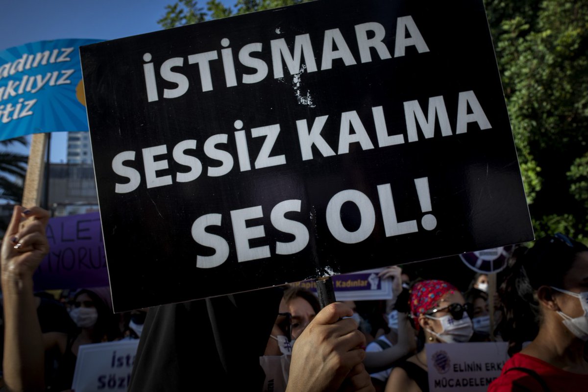 Cinsel istismara uğradıktan sonra yaşamını yitiren 2 yaşındaki bebeğin faili öldü, annesi cezaevinde mahkumlar tarafından yakıldı 

sendika.org/2023/05/cinsel…