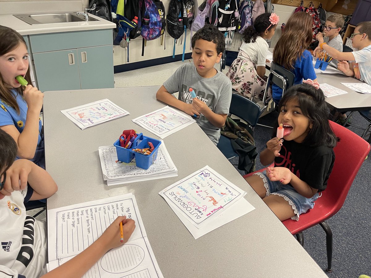 Popsicles are great anytime- right? Thank you Mrs. Hutchins and Mrs. Mitchell for kicking off summer with a cool treat!