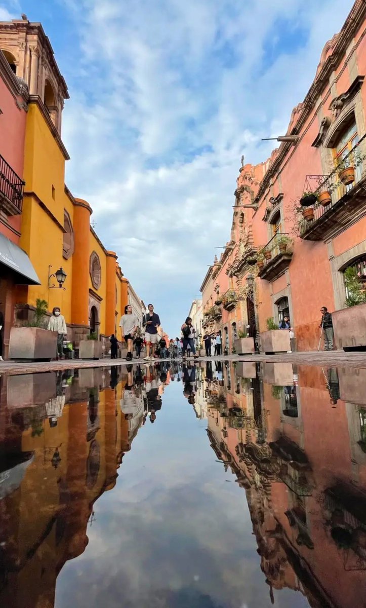 La vida es así, un espejo…

 #MiQuerétaroLindo ❤️
#Querétaro #CentroHistórico 
#PatrimonioCultural
#PresumeAQro #QueretaLOVE 💞#heritage