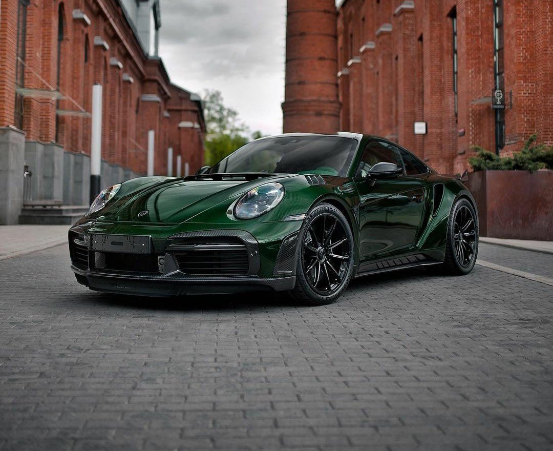 Porsche Club tweet media