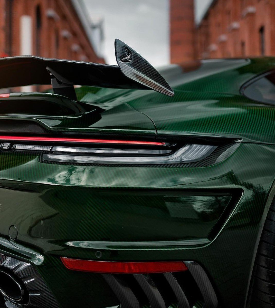 Porsche Club tweet media