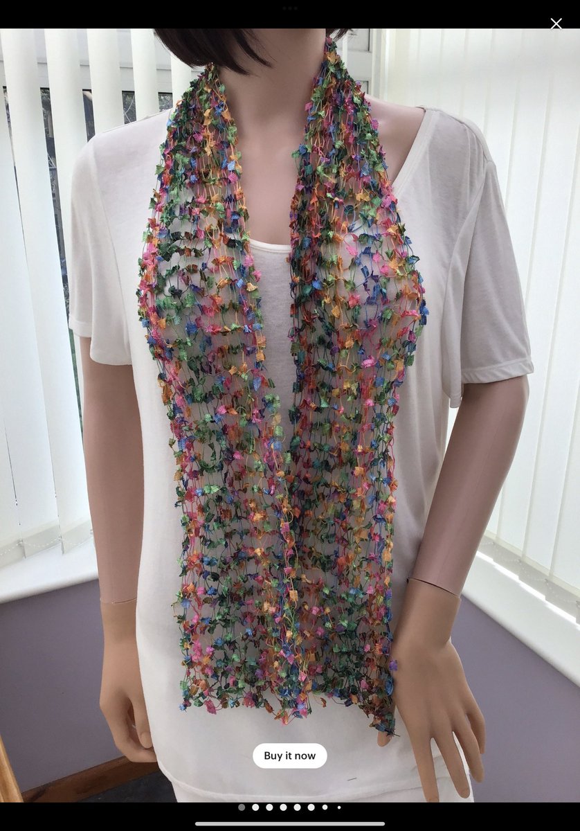 Kelebekstyles1's tweet image. Looking for a lightweight accessory that just finishes off an outfit or look? Then this skinny multicolour scarf would be perfect! Style in many ways, this is ideal for a summers day etsy.com/uk/listing/121… #multicolour #skinnyscarf #rainbowcolours #summerscarf #smallbiz #scarf