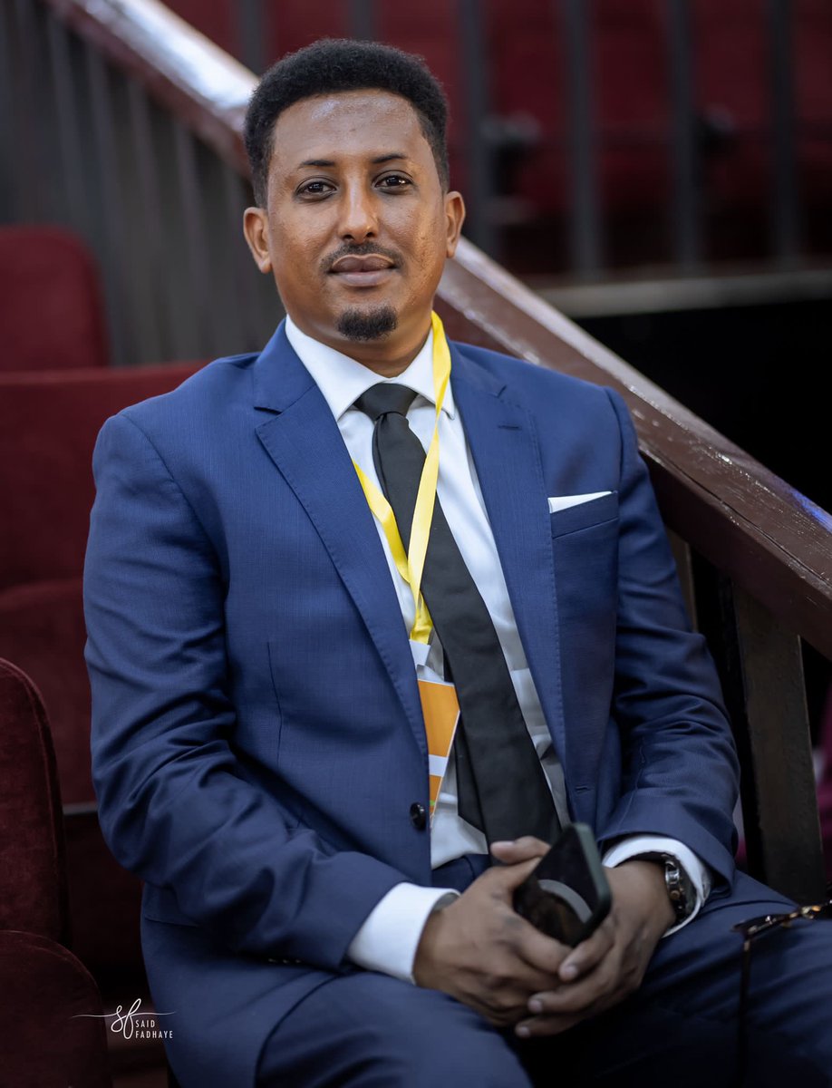 SakariyeDhegnas's tweet photo. I launched #Boojin in Mogadishu on March and left the city soon after. Back then, I had no idea how the book was going to be received. I was pleasantly surprised and frankly overwhelmed by its popularity in sales, in readership, and in critical acclaim. Thank you all. #MBF2023 https://t.co/xGzDM3WKNn