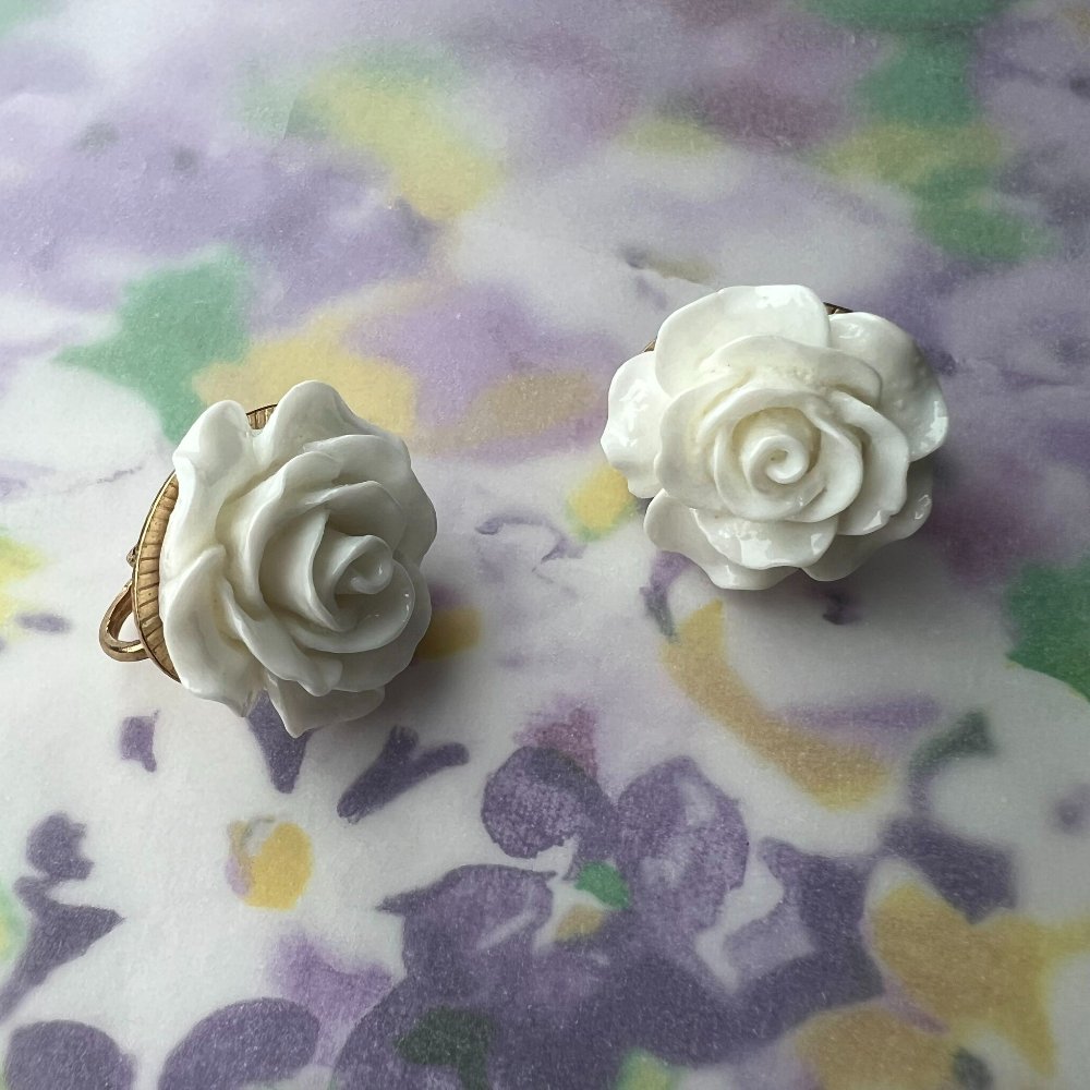zazavintageboho's tweet image. #cliponearrings #weddingearrings #womenearringswithclip #clipearrings #whiteearrings #whiteclips

Let’s be friends on Instagram@zazaofcanada | #zazaofcanada bit.ly/331z4qY 
PIN ME : bit.ly/37fcEDS 
LIKE ME: bit.ly/3mapc5Q
