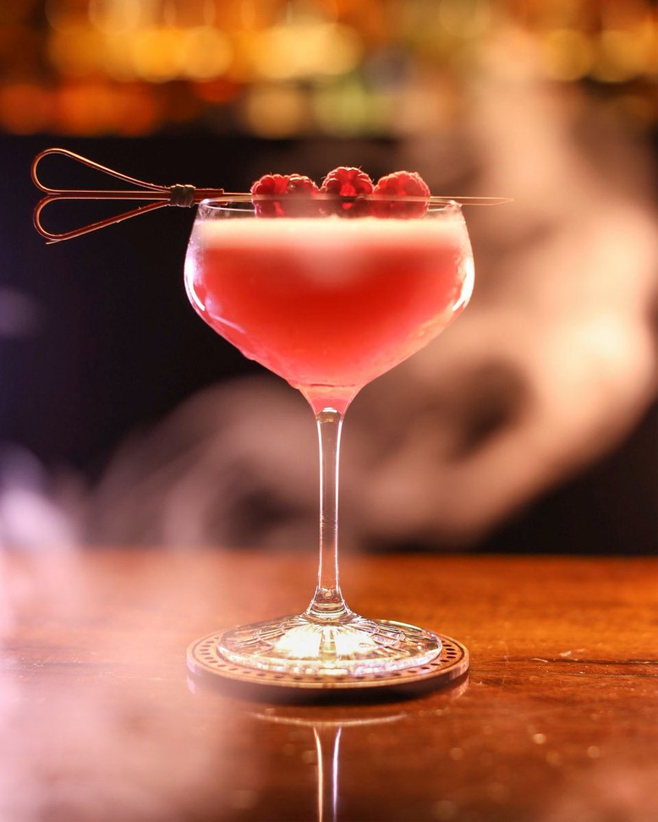 Doshii_au's tweet photo. Saga Bar offers so much more than its chic speakeasy vibe! You'll be in for a seamless experience courtesy of Doshii's integration with @Impos_POS, #MeandU, @OpenTable and #Qlub. Because, like a night on the town and one last Smoked Old Fashioned for the road – it just works! https://t.co/7YWIIqN2YB