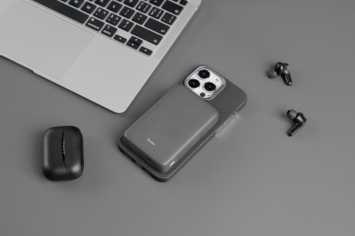 Benks_Official's tweet photo. Minimalism runs inside our blood.
https://t.co/435WmI3ttA
#benks #iPhone13 #iPhone14Pro #iphoneprotectivecase #wirelsscharger https://t.co/HsPtFHvuWN