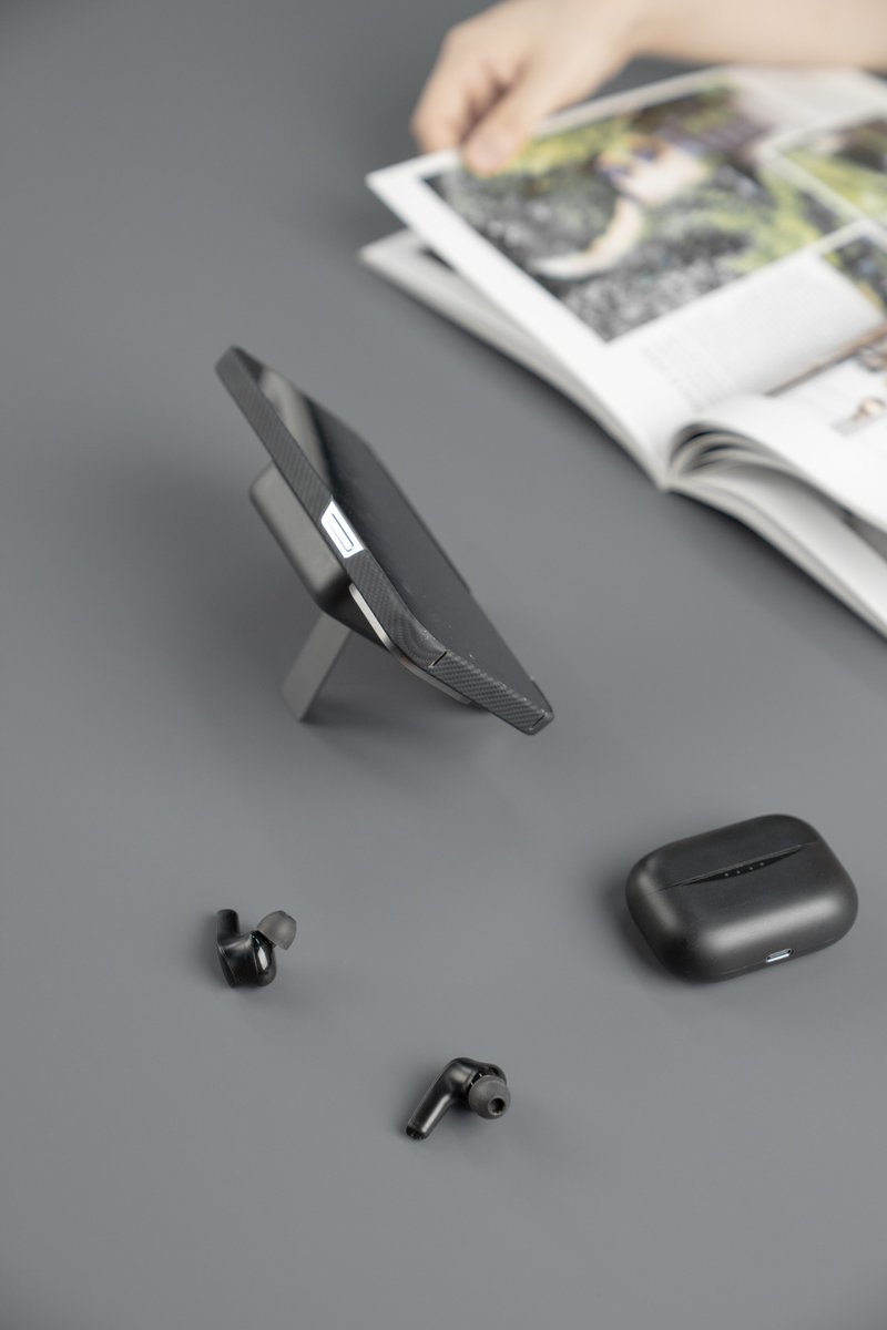 Benks_Official's tweet photo. Minimalism runs inside our blood.
https://t.co/435WmI3ttA
#benks #iPhone13 #iPhone14Pro #iphoneprotectivecase #wirelsscharger https://t.co/HsPtFHvuWN