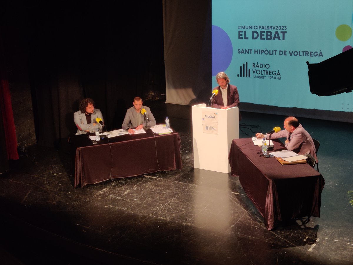 𝑬𝑳 𝑫𝑬𝑩𝑨𝑻 𝑫𝑬 𝑳𝑬𝑺 𝑬𝑳𝑬𝑪𝑪𝑰𝑶𝑵𝑺 𝑴𝑼𝑵𝑰𝑪𝑰𝑷𝑨𝑳𝑺 🎙

Escolta el debat que va tenir lloc al Teatre Municipal de Sant Hipòlit de Voltregà el passat diumenge!

Repassa’l aquí 👇radiovoltrega.com/municipals/

Vota Sumem per Sant Hipòlit! 📩
📸: <a href="/radiovoltrega/">Ràdio Voltregà</a>

#SumemxSHV