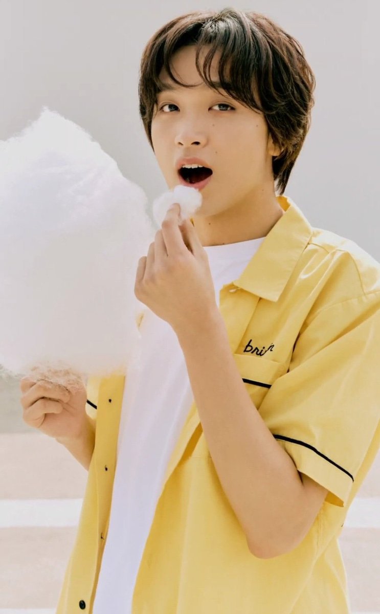 dailyhaechan's tweet photo. Nature republic #haechan ☀️ https://t.co/TNl7C6Pqx8
