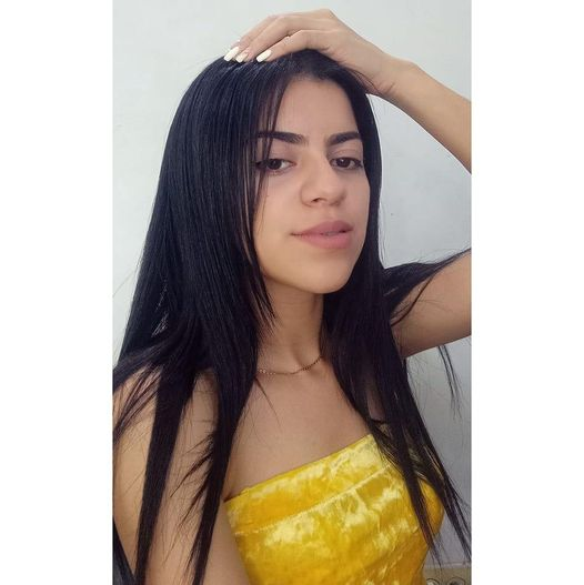 InforTvenezuela's tweet photo. Denuncia.
La joven Daniela Matheus sufrió un accidente cuando el portón de una sede del banco de Venezuela le cayó encima,causándole lesiones y un golpe en el ojo.
El @BcodeVenezuela No se quiere hacer responsable de los daños ocasionados por el incidente. 
Barquisimeto,edo Lara. https://t.co/Og4ebtO8UY