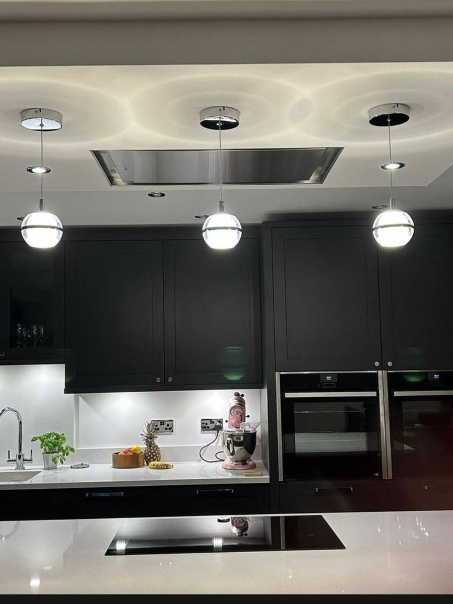 ExclusiveLight_'s tweet photo. What pendants will you choose?

Huge range of pendant lighting to match your decor and space

#pendantlighting#gettowork#diy#Kitchenmakeover #diyhome #diy #industrialchic #yourstyle #yourlighting #homelighting #decoration #projecthome #projecdiy https://t.co/1eg1L1YvA4