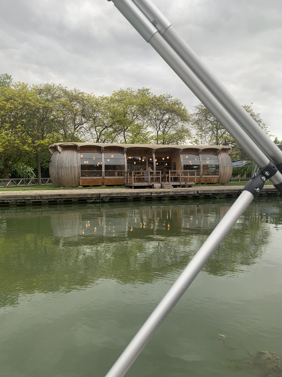 InterkulturFR's tweet photo. Paris on the Seine with afro Americans women, food and cultural exchange, nothing better ! 

#paris #parisvisit #insolite #guidedtour #exclusive #discover #loveparis #parisinsolite #interkulturparis #exploreparis #boat #CulturalDiversity #american https://t.co/u3ljDLGB8y