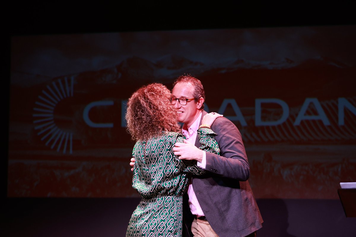 🏘️ Si quieres un Logroño amable, cómodo, limpio, conectado, vivo... 

😊 Si quieres que Logroño viaje hacia el futuro en un tren del s.XXI, te animamos a que este #28M confíes en este equipo y votes #PorLosTuyos. #VotaCiudadanos