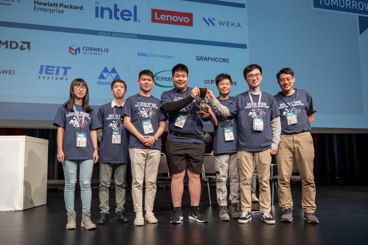 NTHU_TAIWAN's tweet photo. 🏆NTHU students took 2nd place in the ISC (International Supercomputing Conference Student Cluster Competition) held in Hamburg, Germany from May 21 to 25. Guys, we're so proud of you! 🎉 https://t.co/NwB2K1pJop